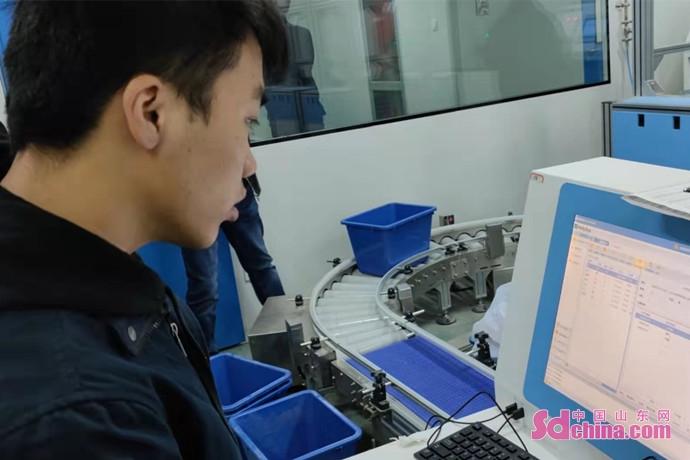 北京和利康源医疗科技饮片事业部经理宋维军说:"通过连接医院